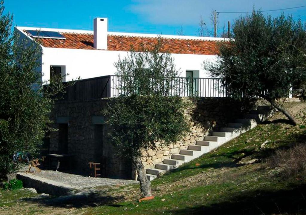 Maison de vacances ALENTEJO Mountain Vacation House Quinta Velha Do Pêro Boi, Sitio Do Pêro Boi - Ladeira De Santo André, 7320-000 Castelo de Vide