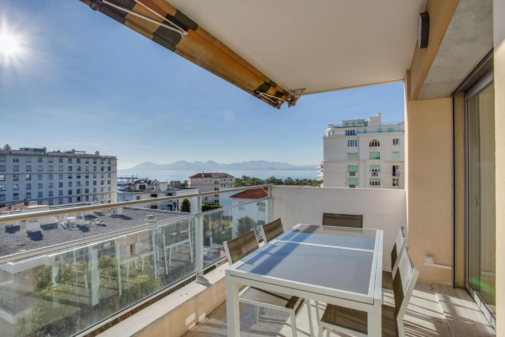 Appartement Alexandre III Cannes 14 Boulevard Alexandre III, 06400 Cannes