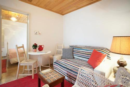 Appartement Alfama Charming Apt with 2 Free Bikes By TimeCooler Rua das Escolas Gerais, 56 R/C Lisbonne