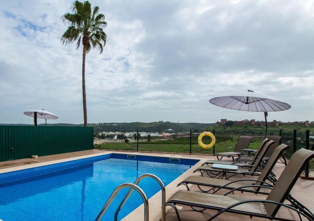 Maison de vacances Algarve Luxury Home With Private Heated Pool Estrada do Monte Branco Lote D 8300-034, 8300-034 Silves