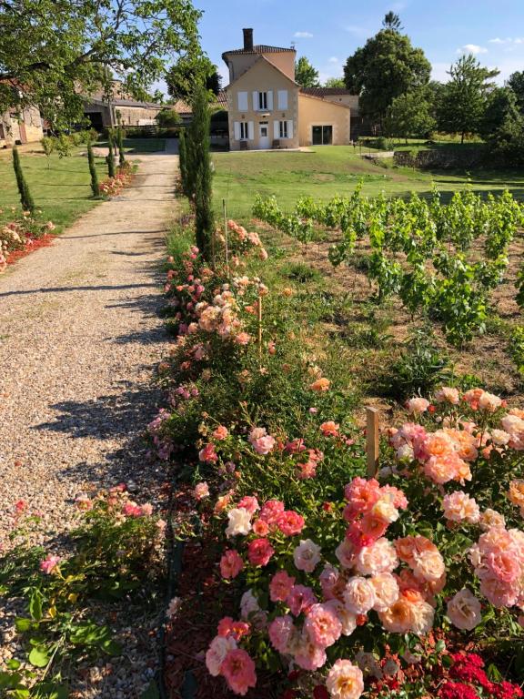 Maisons de vacances Allée des Roses 6 bis vernon, 33350 Saint-Philippe-dʼAiguille