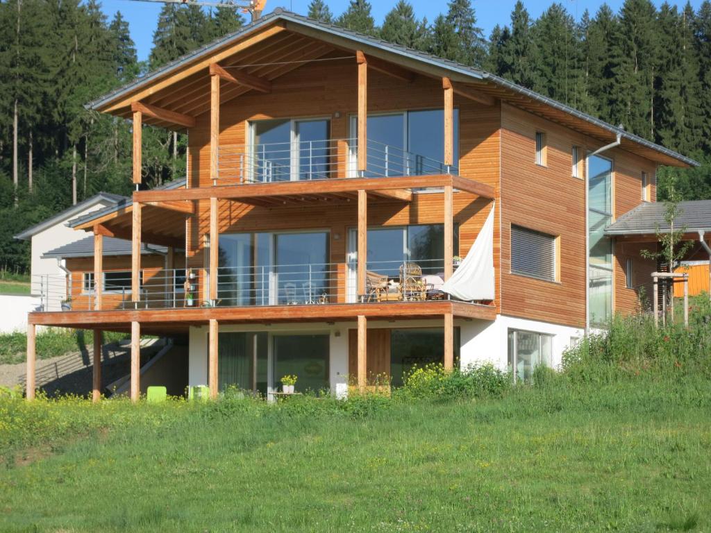 Appartement ALLGÄU HAUS Am Krebsbach 11, 88316 Isny im Allgäu