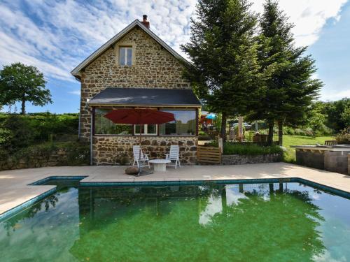 Alluring Holiday Home with Pool Barbecue Sun loungers Virlet france