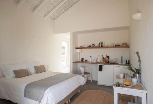 Alma Cheia Sunrise Studio Apartment Odeceixe portugal