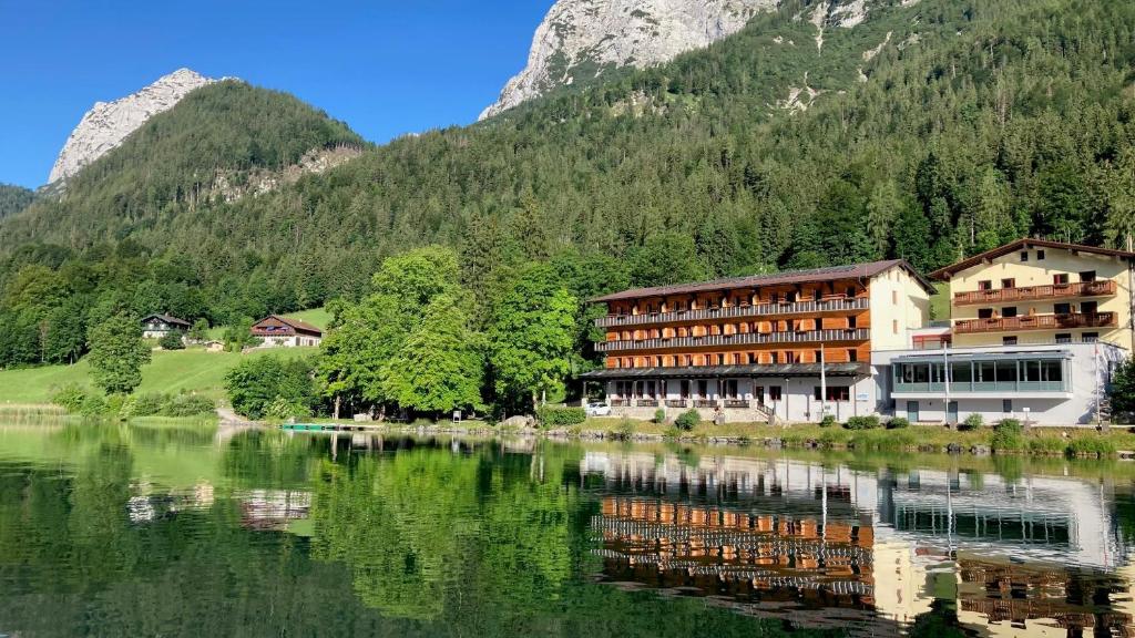 Maison d'hôtes ALPEN EXPERIENCE Jugendgästehaus CVJM Aktivzentrum Am See 61, 83486 Ramsau bei Berchtesgaden