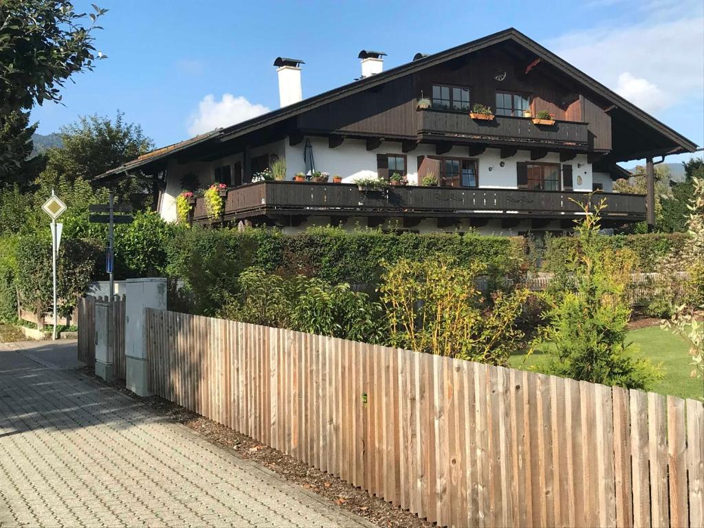 Appartement Alpen Suite Abwinkl Ringbergstr. 9, 83707 Bad Wiessee