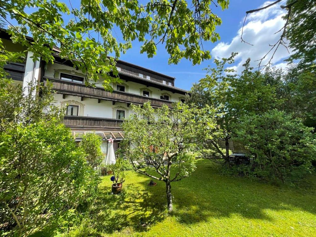 Appartements Alpenauszeit in (den) Bergen 26 Hochfellnstraße, 83346 Bergen