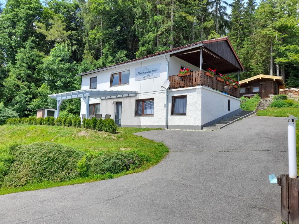 Appartement Alpenblick Lärchenweg 6, 94536 Eppenschlag