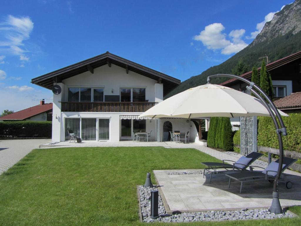 Appartements Alpenflair Ferienwohnungen Whg 307 Edel-Weiß 3 Edelweißstraße, 87561 Oberstdorf