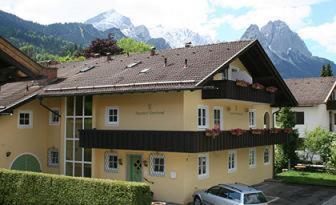 Appart'hôtel Alpenhof Garnihotel Ehrwalderstraße 7, 82467 Garmisch-Partenkirchen