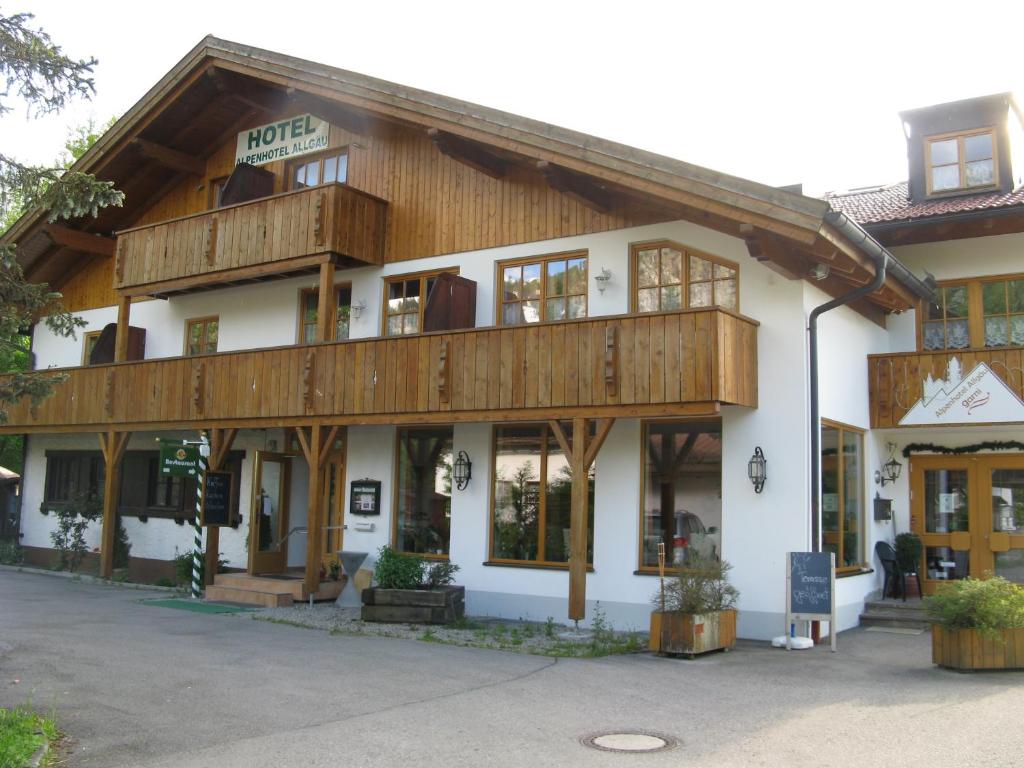 Maison d'hôtes Alpenhotel Allgäu Schwangauer Strasse 37, 87645 Hohenschwangau