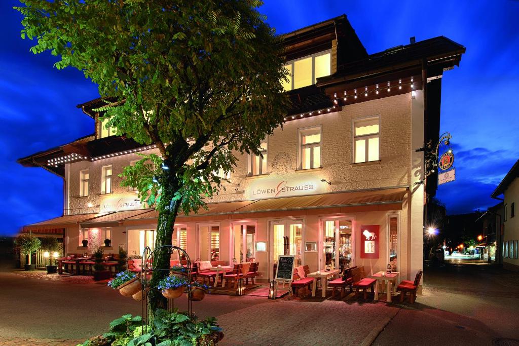 Hôtel Alpin Lifestyle Hotel Löwen & Strauss Kirchstraße 1, 87561 Oberstdorf