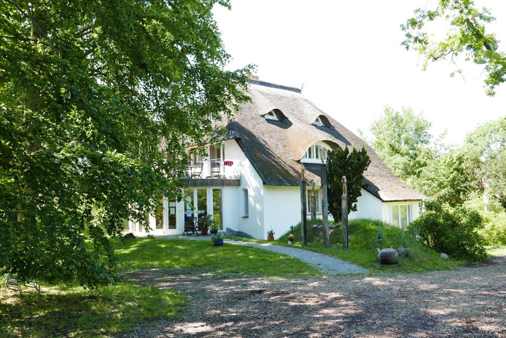 Maison d'hôtes Alte Weberei Ahrenshoop - Ort der Erholung Weg zum Hohen Ufer 10, 18347 Ahrenshoop