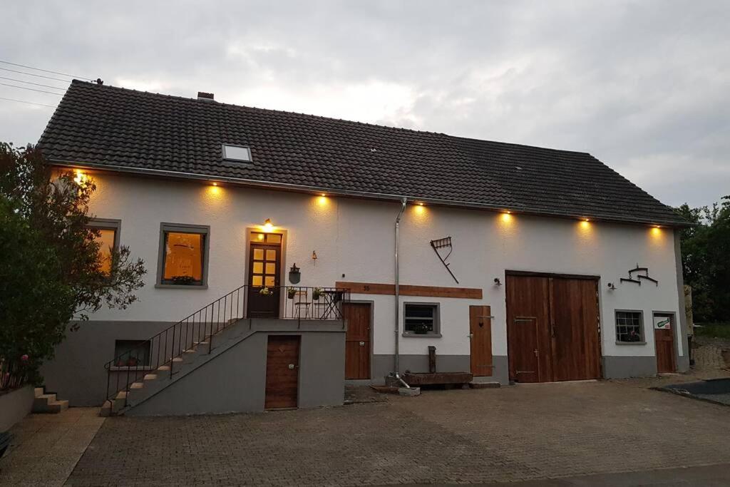 Maison de vacances Altes Schreiner Haus in der Vulkaneifel 55 Glockenstraße, 54552 Brockscheid