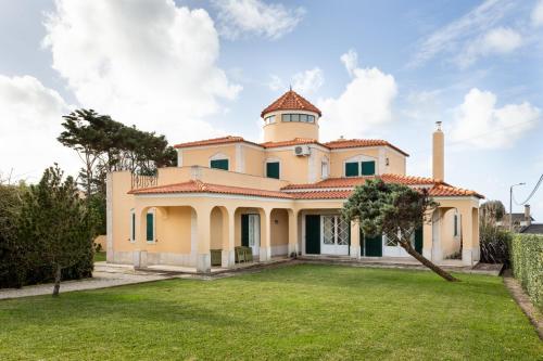 ALTIDO Splendid 4-BR House with Swimming Pool and Sea View Colares portugal