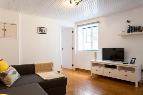 Appartement ALTIDO Stylish 1-bed flat with city views in Alfama Rua do Loureiro, 7 Lisbonne