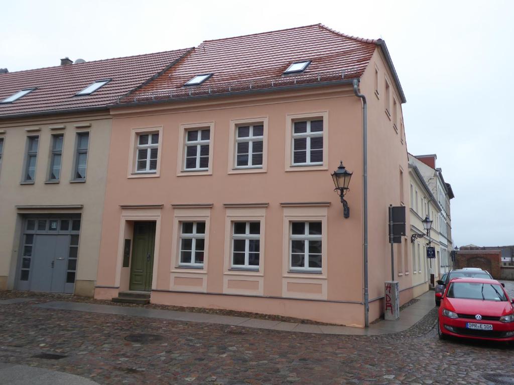 Appartements Altstadt-Ferienwohnungen Neuruppin 1B Siechenstraße, 16816 Neuruppin