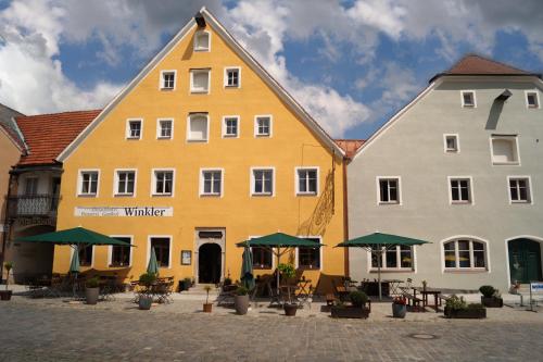 Hôtel Altstadthotel Brauereigasthof Winkler 22 Reichenauplatz Berching