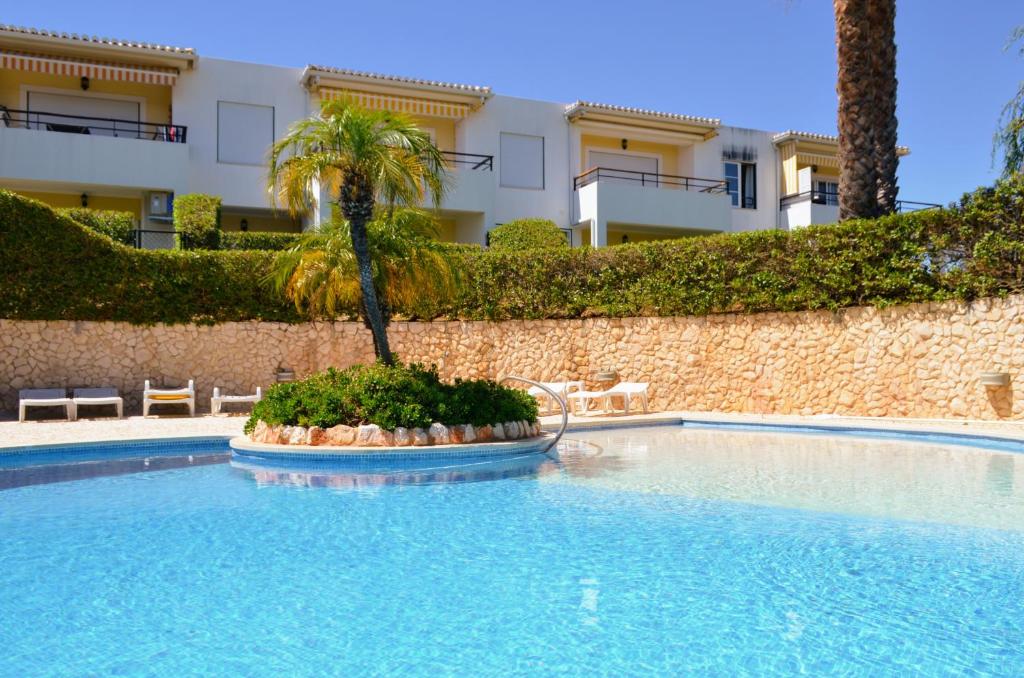 Maison de vacances Alvor Shine, Wi-Fi & Pool Rua Alfredo José Barroso Lote 30, Ap. F06, 8500-034 Alvor