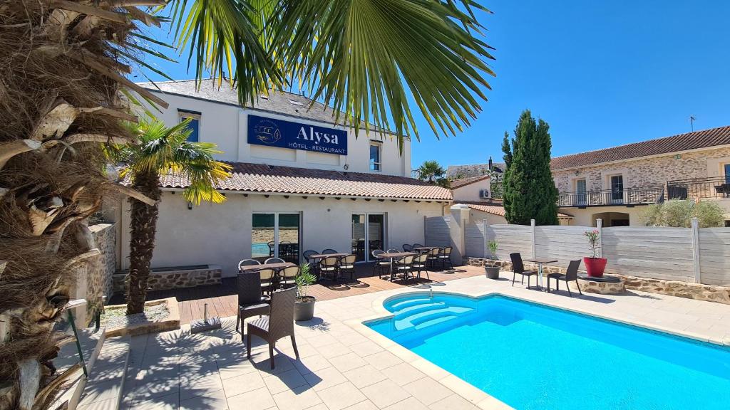 Hôtel ALYSA 15 Rue Sadi Carnot, 79200 Parthenay