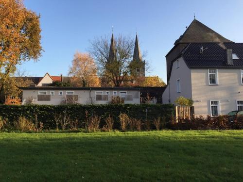 B&B / Chambre d'hôtes Am Meerturm Bahnhofstraße 6 Xanten