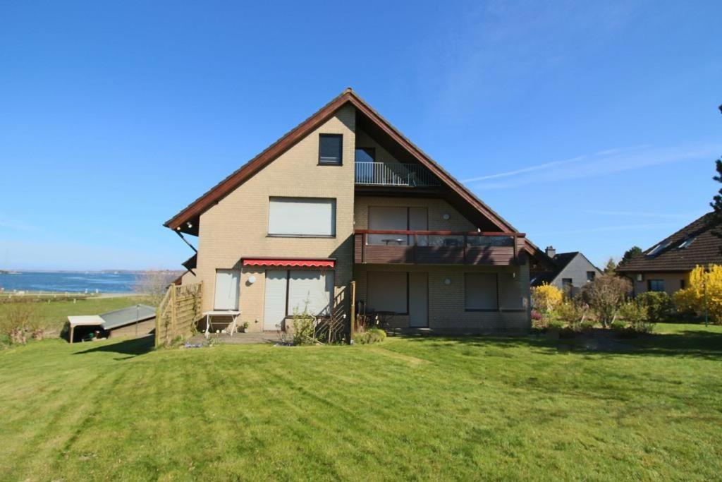 Appartement Am Pier Am Yachthafen 4, 24392 Boren