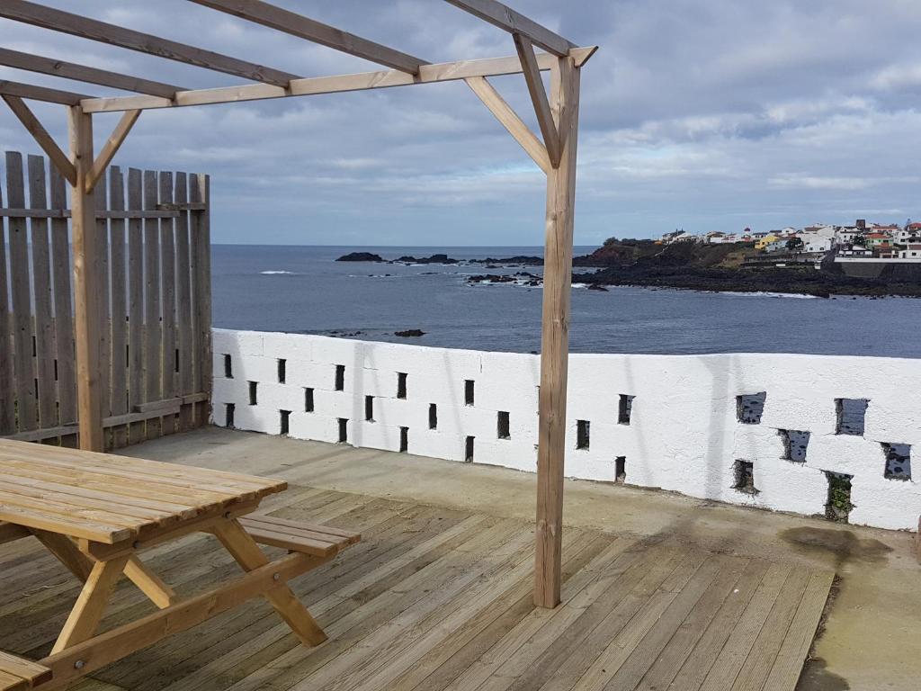 Maison de vacances Amazing and comfortable house with view to the sea 18 Rua do Castelo, 9555-148 Mosteiros