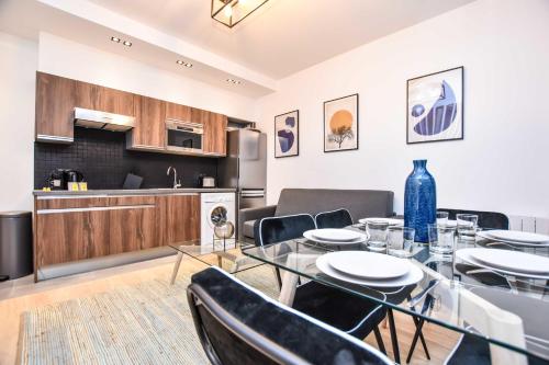 Amazing apartment 5P1BR - Belleville Paris france