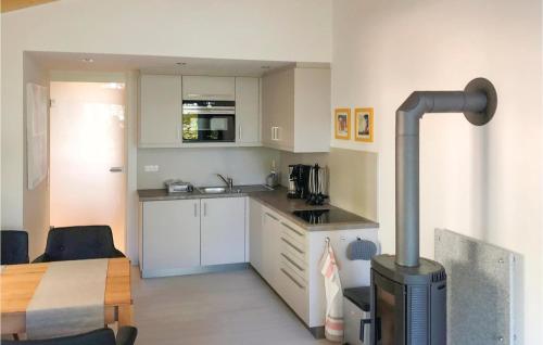 Appartement Amazing apartment in Crinitzberg-Brenwald with 2 Bedrooms and WiFi  Bärenwalde