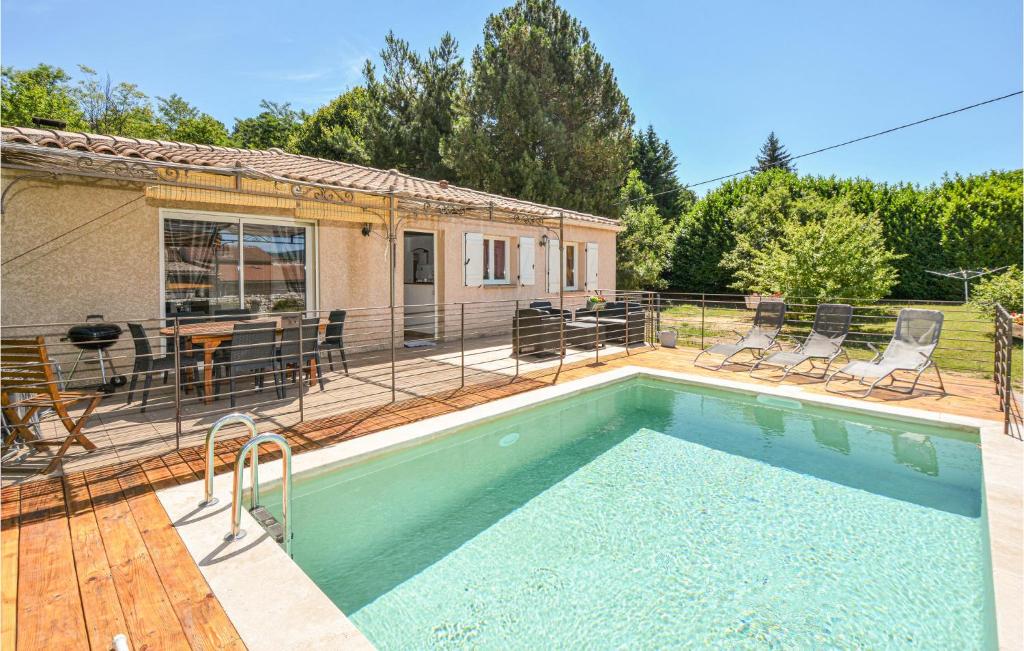 Maison de vacances Amazing home in Bordezac with 3 Bedrooms, WiFi and Outdoor swimming pool , 30160 Bordezac