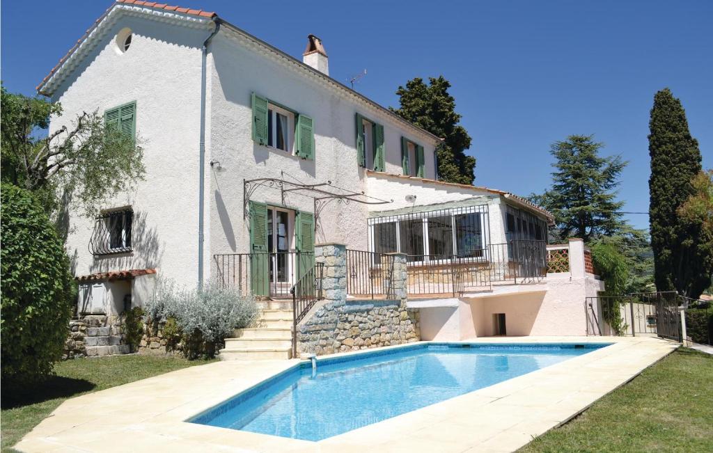 Maison de vacances Amazing home in Cabris with 3 Bedrooms, WiFi and Outdoor swimming pool , 6530 Cabris