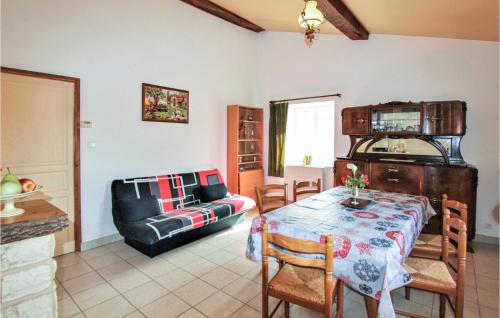 Amazing home in Comps with WiFi and 1 Bedrooms Comps france