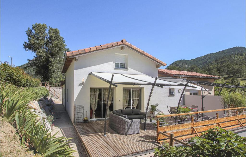 Maison de vacances Amazing home in Espenel with 2 Bedrooms and WiFi , 26340 Espenel