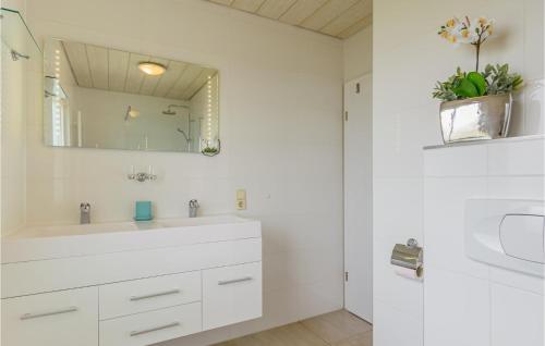 Amazing home in Kirchheim-Hessen with 5 Bedrooms and WiFi Kemmerode allemagne