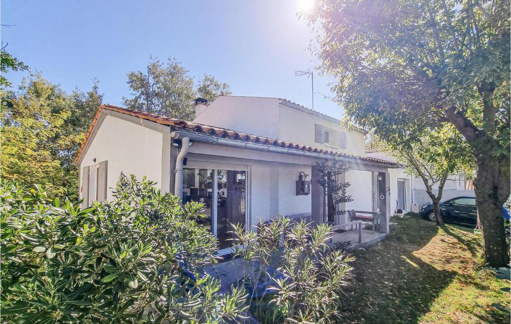 Maison de vacances Amazing home in La Bre-les-Bains with WiFi and 4 Bedrooms , 17840 La Brée-les-Bains