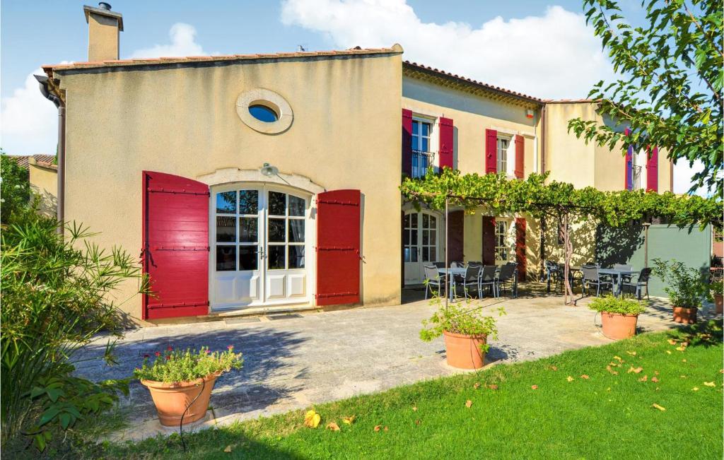 Maison de vacances Amazing home in Maillane with WiFi and 2 Bedrooms , 13910 Maillane