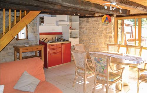 Maison de vacances Amazing home in Padirac with 1 Bedrooms, WiFi and Outdoor swimming pool  Padirac