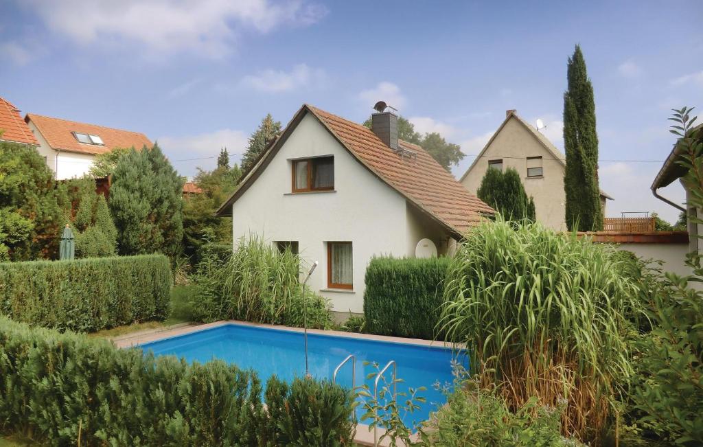 Maison de vacances Amazing home in Spitzkunnersdorf with 2 Bedrooms and Outdoor swimming pool , 2794 Spitzkunnersdorf