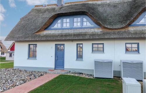 Maison de vacances Amazing home in Zierow OT Poeler Drift with 2 Bedrooms, Sauna and WiFi  Zierow