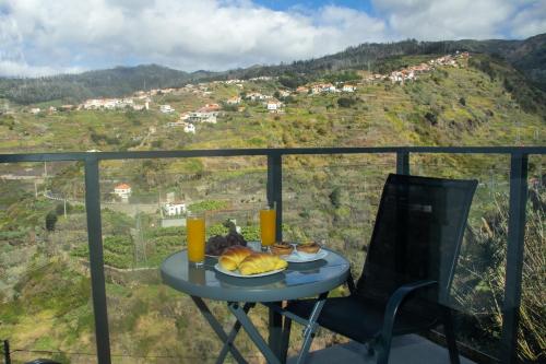 Maison d'hôtes Amoreira House Caminho Lombo do Doutor, 215 Calheta