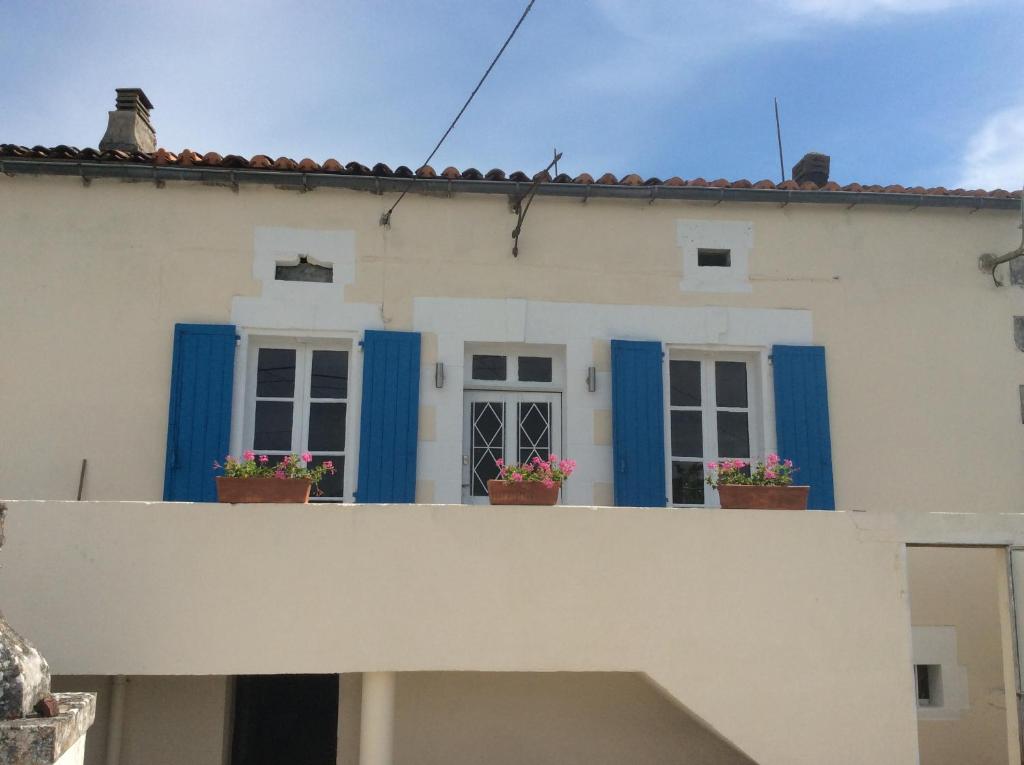 Maison de vacances An oasis of peace and quiet , 16320 Édon