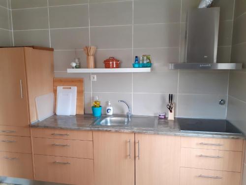 Appartement Andar Moradia com terraço e pátio. 75 Rua de Abril Braga