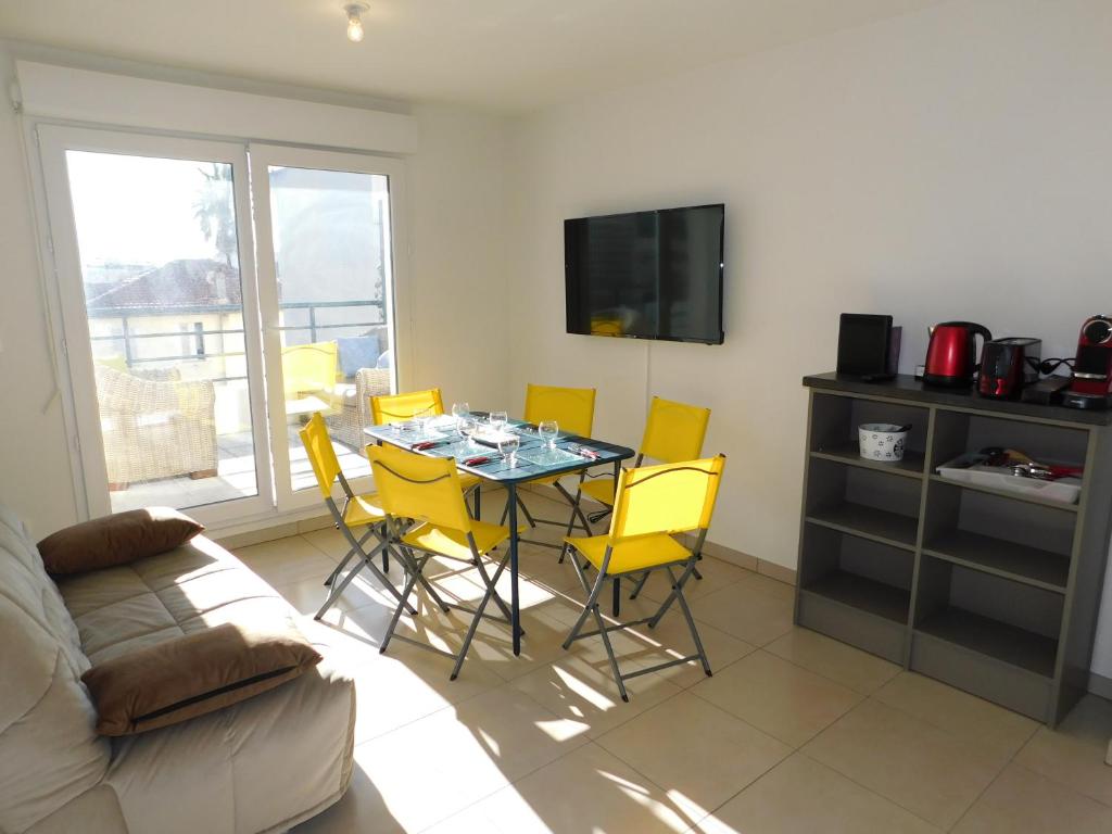 Appartement Angels Bay, T3 standing, 6 pers. climatisé et parking privé 8 Impasse Juan, 06160 Antibes