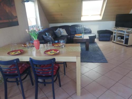 Appartement Anna - neue Ferienwohnung mit Blick ins Grüne 26 Friedhofstraße 2. OG Ober-Abtsteinach
