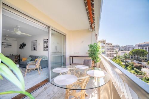 Appartement Antibes Street - Bright 1 Bdr Large Balcony d'Anbibes, B, 122 Cannes