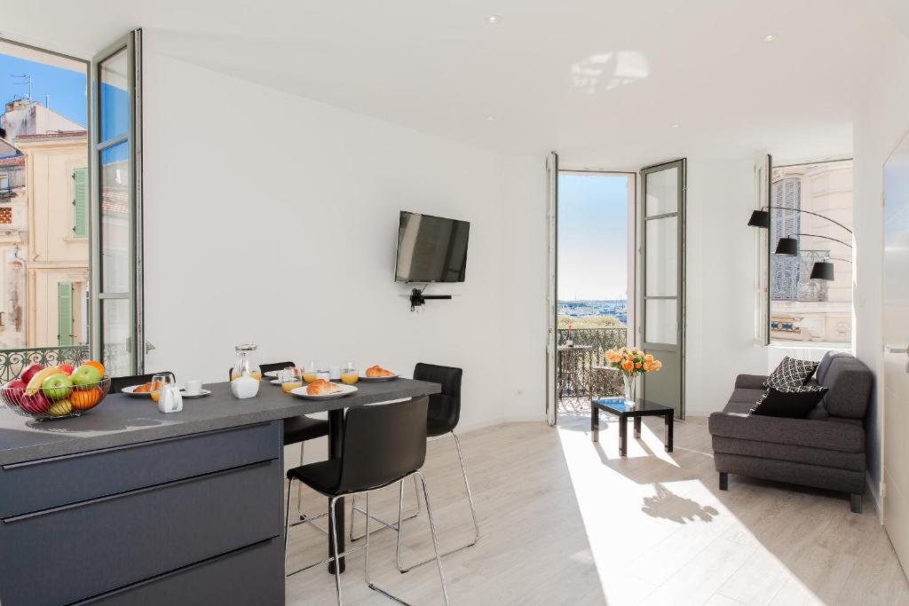 Appartements Anzur YourHostHelper 58 Rue Meynadier, 06400 Cannes