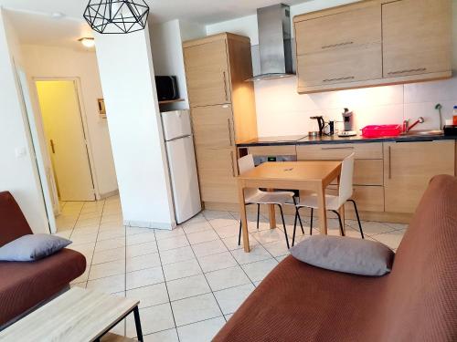 Appartement Apart 5 personnes, 1min Gare d'Annemasse, Genève 5km 4 Rue du Docteur Favre Annemasse