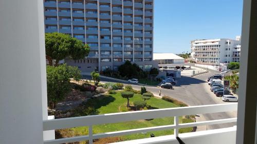 Appartement Apartamento 90m2 com vista mar - Albufeira R Alexandre O'Neill Lt 99 3º Esq Albufeira