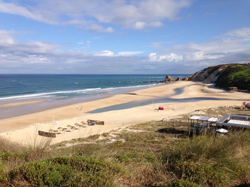 Maison de vacances Apartamento acolhedor numa das mais belas praias do centro de Portugal Praia de Paredes da Vitoria Rua Nossa Sra. da Vitória, 2445-130 Pataias