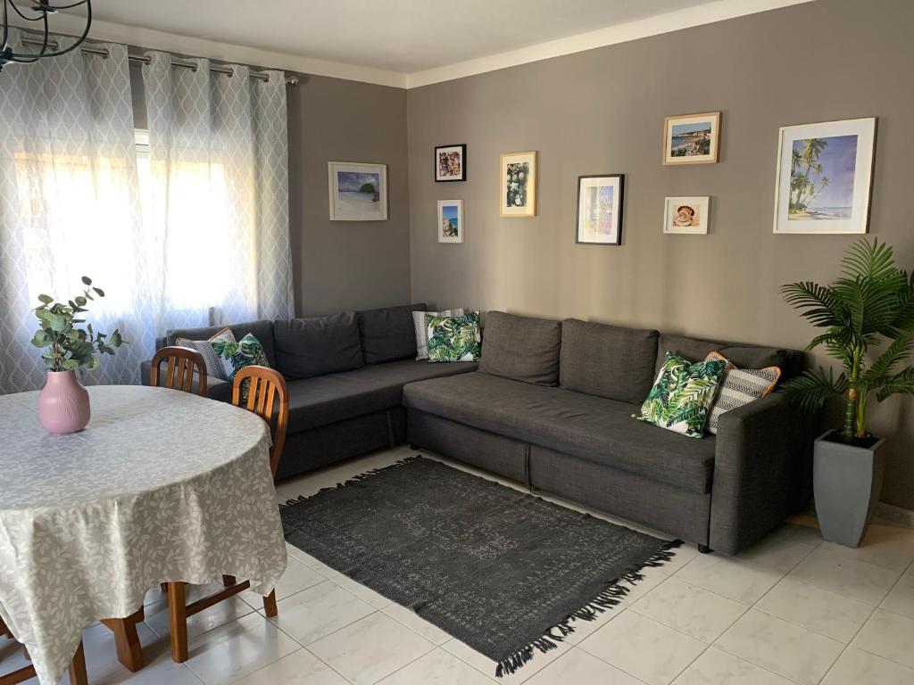 Appartement Apartamento Estrela do Mar a 50 metros da praia Avenida Beira Mar, 8365-101 Armação de Pêra